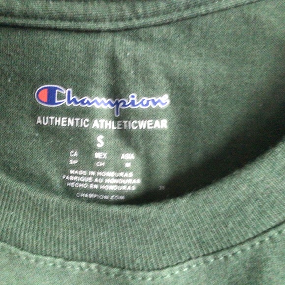 Men’s Champion Shirt, size S - Picture 3 of 4